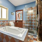 Tagus Views - 2br Alfama Castle - Historic Gem Lisboa