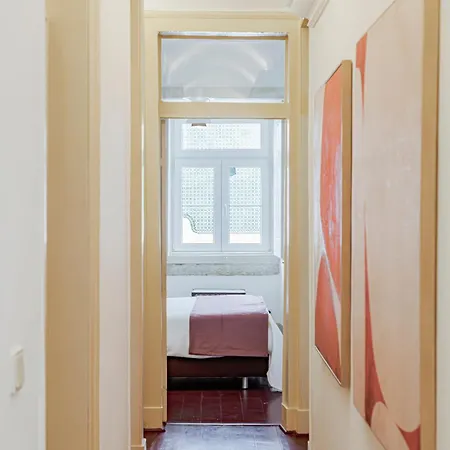 Tagus Views - 2br Alfama Castle - Historic Gem * Lisboa