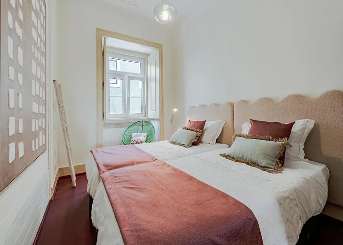 Tagus Views - 2br Alfama Castle - Historic Gem Διαμέρισμα Lisboa