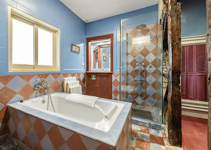 Tagus Views - 2br Alfama Castle - Historic Gem Lisboa