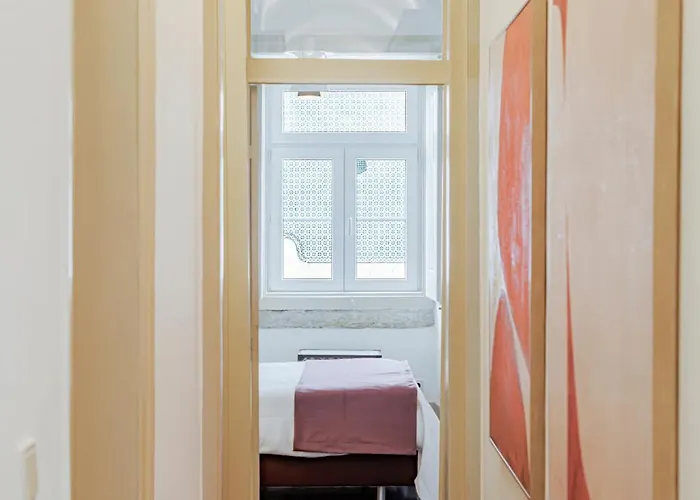 Tagus Views - 2br Alfama Castle - Historic Gem * Lissabon