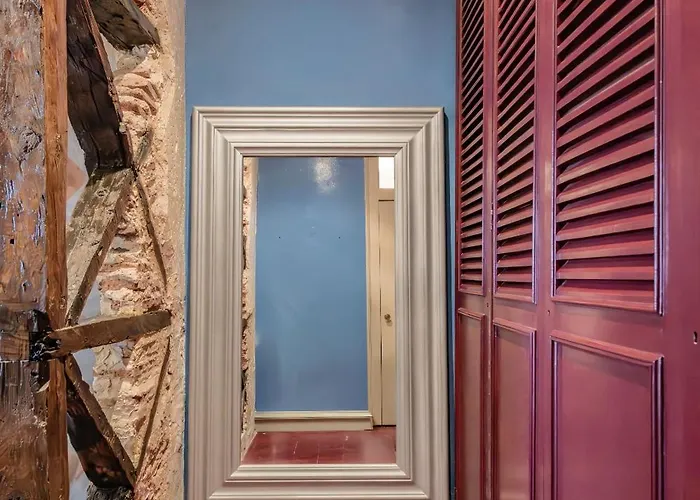 Διαμέρισμα Tagus Views - 2br Alfama Castle - Historic Gem *