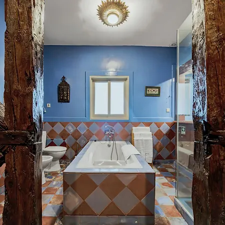 Apartman Tagus Views - 2br Alfama Castle - Historic Gem